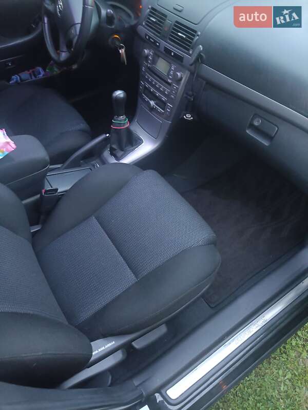 Універсал Toyota Avensis 2008 в Києві