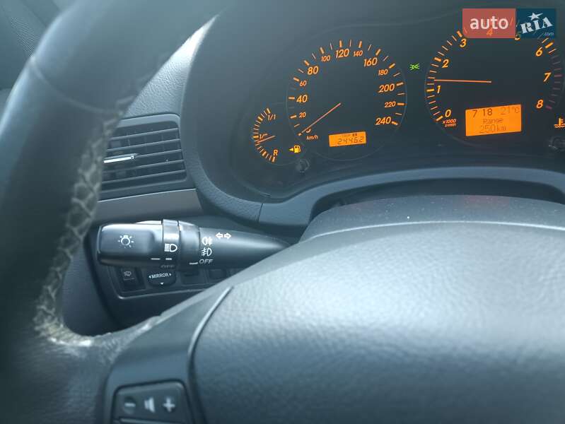 Універсал Toyota Avensis 2008 в Києві