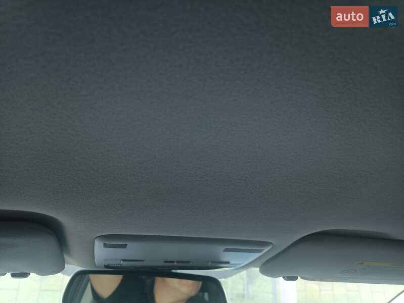 Універсал Toyota Avensis 2008 в Києві