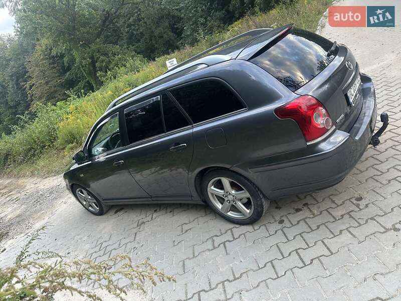 Универсал Toyota Avensis 2007 в Львове