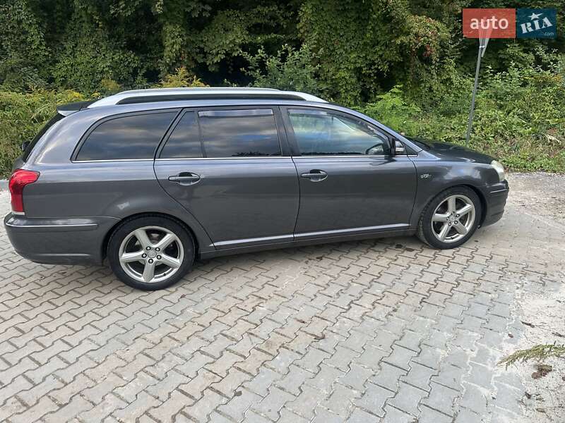 Универсал Toyota Avensis 2007 в Львове