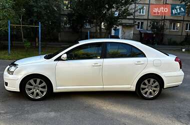 Лифтбек Toyota Avensis 2008 в 