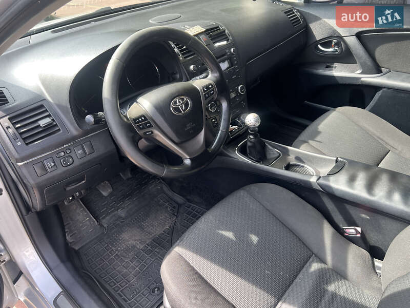 Универсал Toyota Avensis 2010 в Стрые