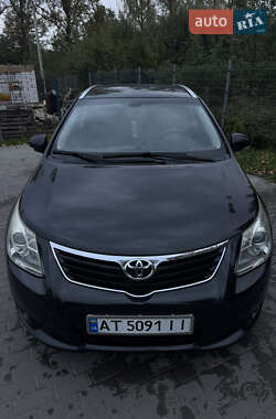 Универсал Toyota Avensis 2010 в Ивано-Франковске