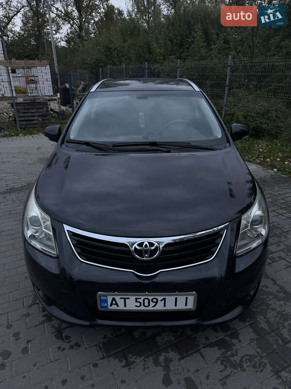Toyota Avensis 2010