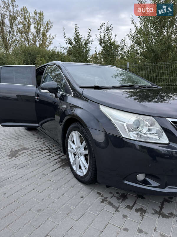 Універсал Toyota Avensis 2010 в Івано-Франківську фото 35 Універсал Toyota Avensis 2010 в Івано-Франківську