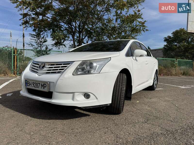 Toyota Avensis 2011