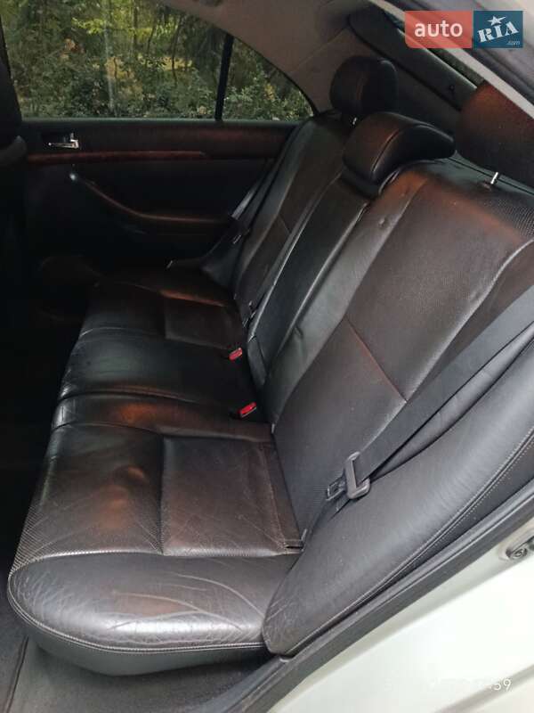 Лифтбек Toyota Avensis 2004 в Старых Петровцах фото 3 Лифтбек Toyota Avensis 2004 в Старых Петровцах