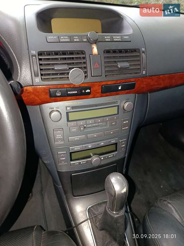 Лифтбек Toyota Avensis 2004 в Старых Петровцах фото 4 Лифтбек Toyota Avensis 2004 в Старых Петровцах