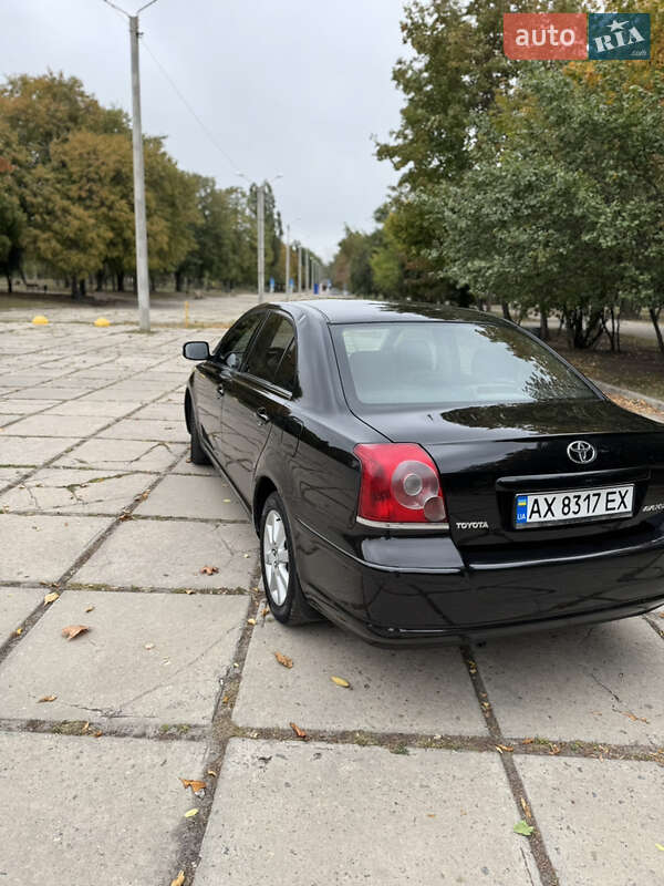 Седан Toyota Avensis 2008 в Харькове