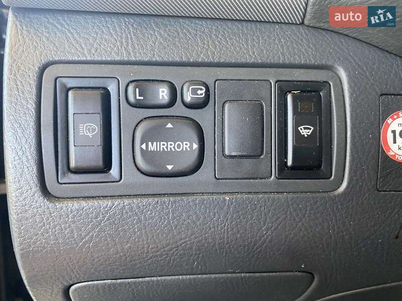 Универсал Toyota Avensis 2006 в Николаеве