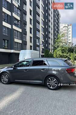 Универсал Toyota Avensis 2016 в 