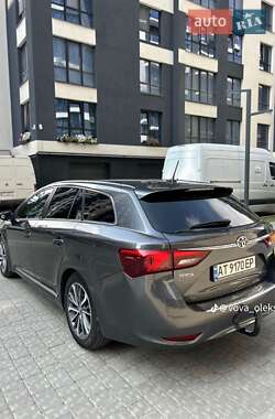 Универсал Toyota Avensis 2016 в 