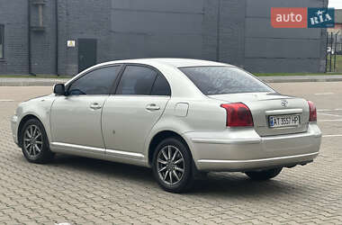 Седан Toyota Avensis 2005 в 