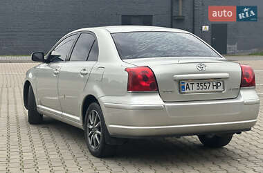 Седан Toyota Avensis 2005 в 
