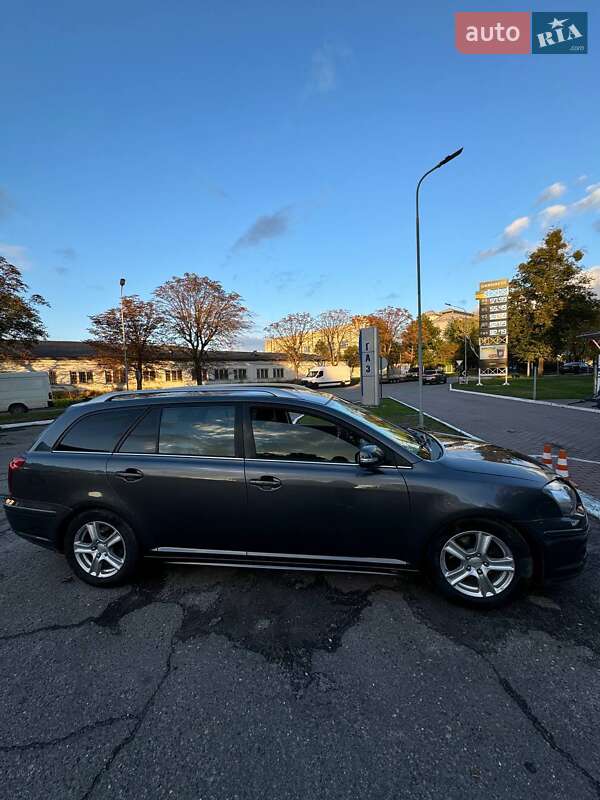Универсал Toyota Avensis 2007 в Турке