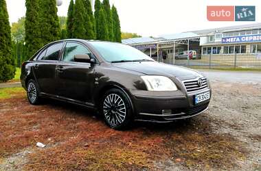 Ліфтбек Toyota Avensis 2004 в Броварах