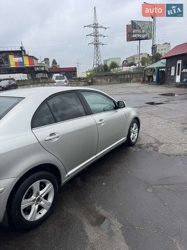 Toyota Avensis 2006