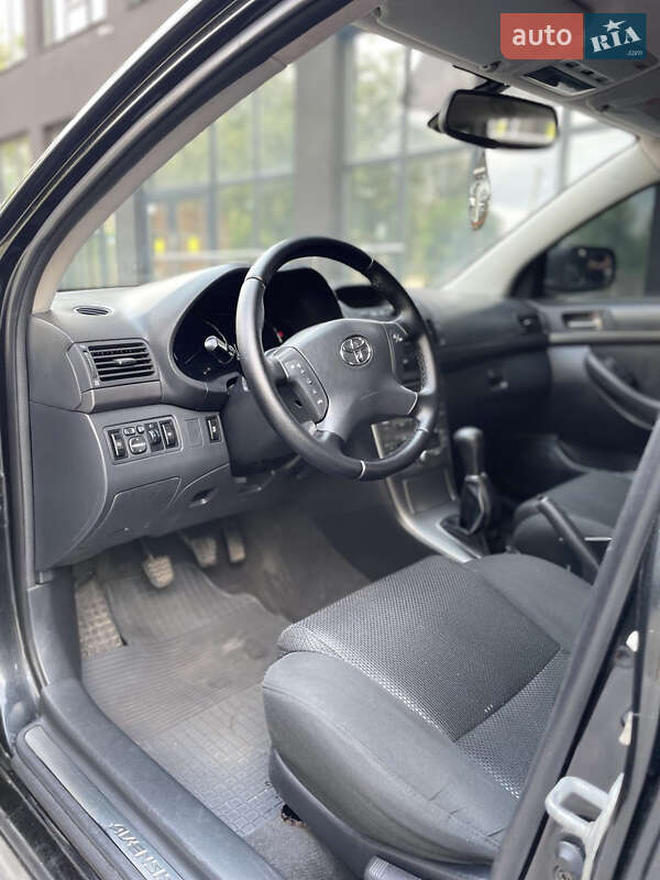 Универсал Toyota Avensis 2006 в Полтаве фото 12 Универсал Toyota Avensis 2006 в Полтаве