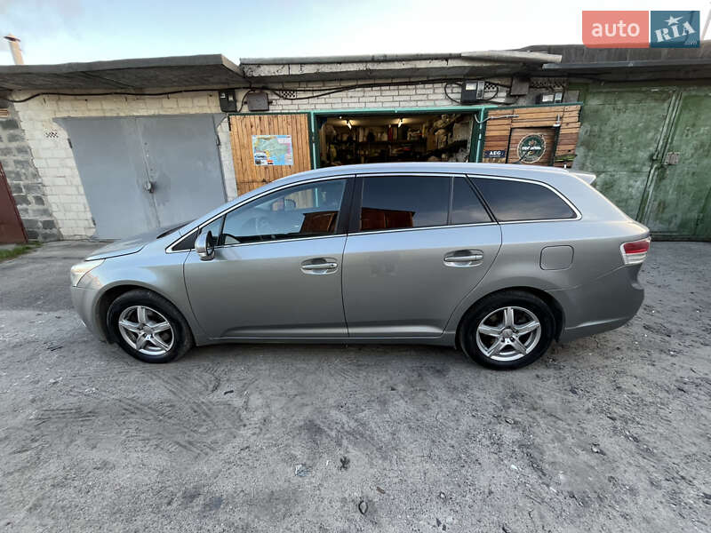 Универсал Toyota Avensis 2011 в Украинке фото 6 Универсал Toyota Avensis 2011 в Украинке