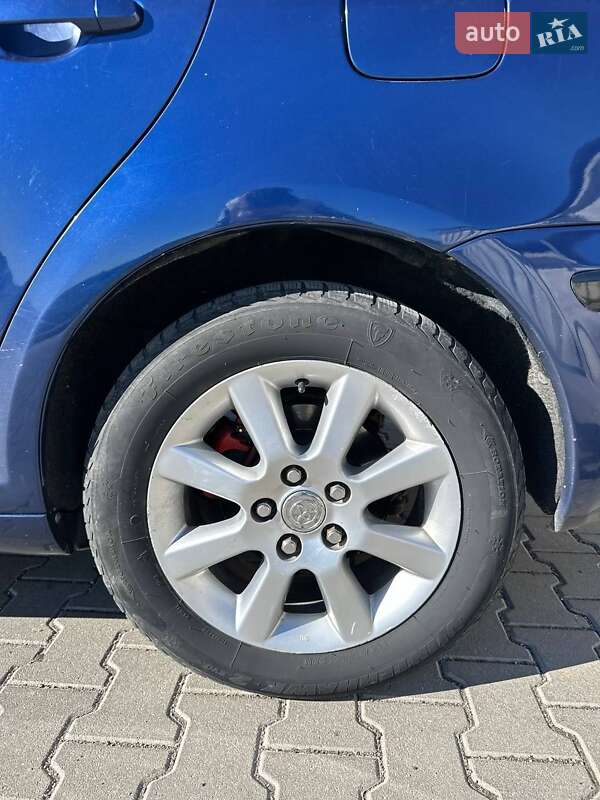 Универсал Toyota Avensis 2006 в Шумске фото 8 Универсал Toyota Avensis 2006 в Шумске