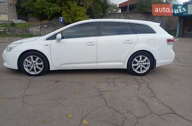 Универсал Toyota Avensis 2011 в Каменском
