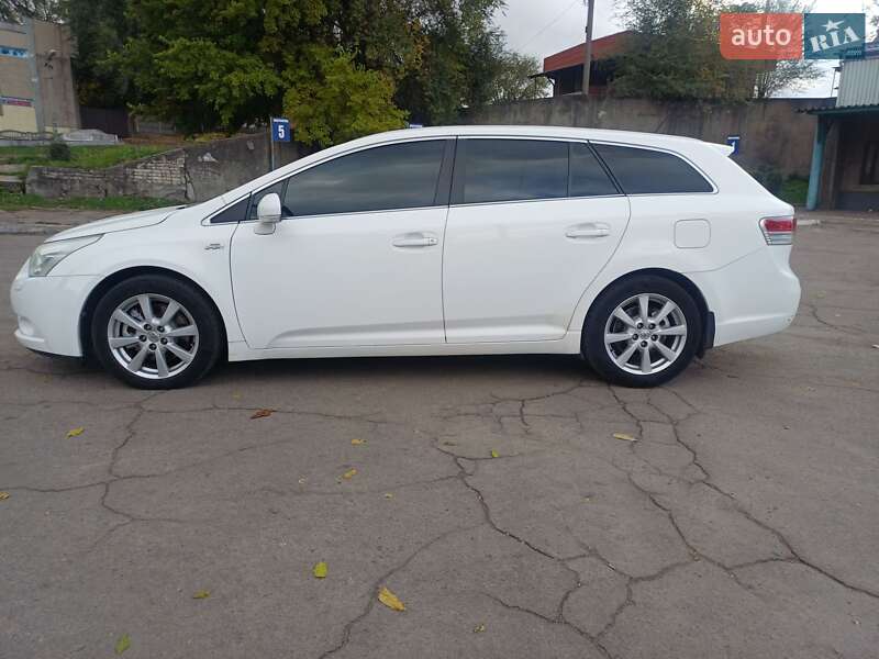 Toyota Avensis 2011 Toyota Avensis 2011