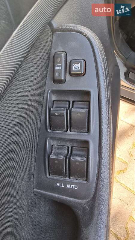 Седан Toyota Avensis 2007 в Львові