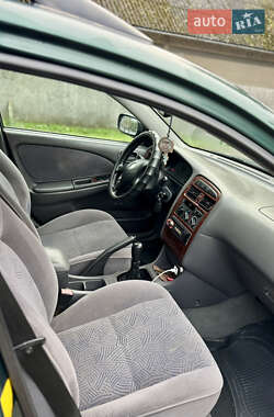 Универсал Toyota Avensis 2000 в 