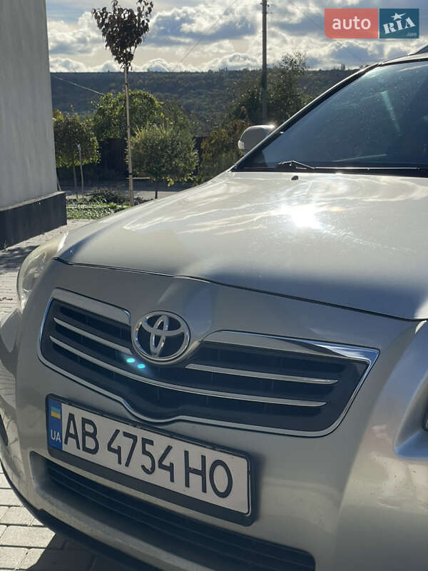 Универсал Toyota Avensis 2007 в Могилев-Подольске