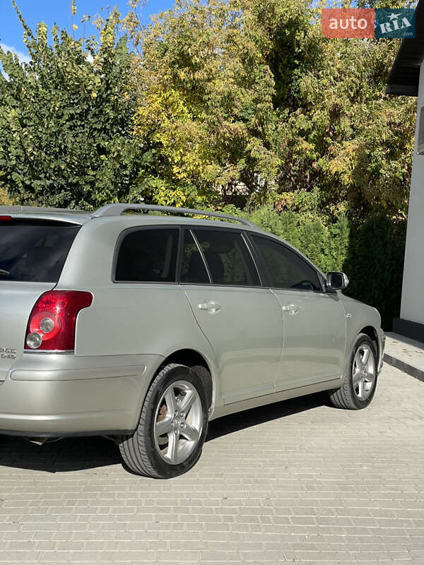 Универсал Toyota Avensis 2007 в Могилев-Подольске