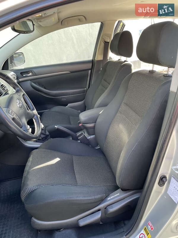 Универсал Toyota Avensis 2007 в Могилев-Подольске