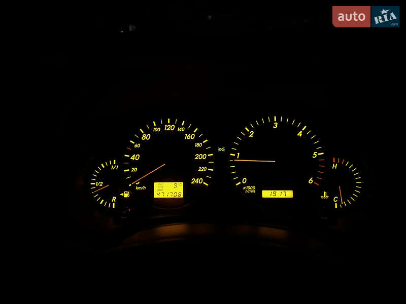 Лифтбек Toyota Avensis 2005 в Костополе