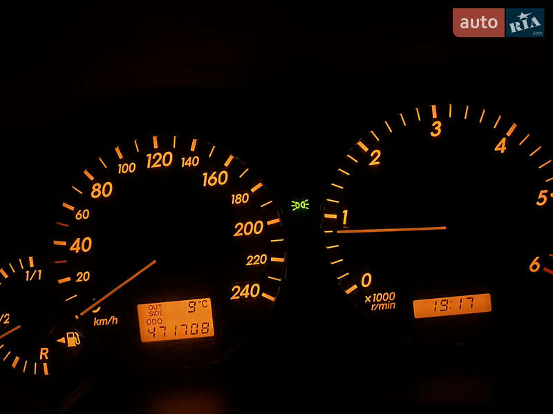 Лифтбек Toyota Avensis 2005 в Костополе