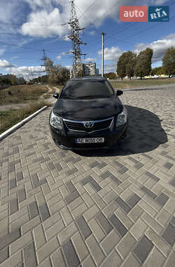 Седан Toyota Avensis 2011 в Днепре