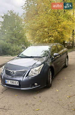 Седан Toyota Avensis 2011 в Ивано-Франковске