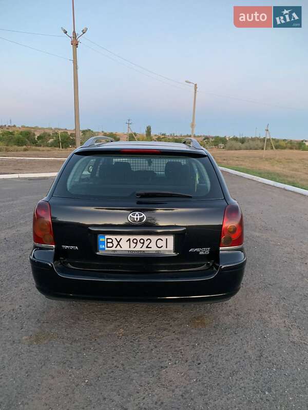 Універсал Toyota Avensis 2005 в Одесі