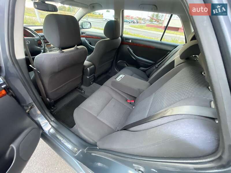 Универсал Toyota Avensis 2005 в Киеве фото 11 Универсал Toyota Avensis 2005 в Киеве
