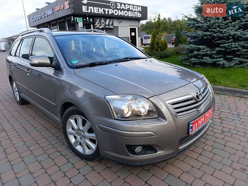 Универсал Toyota Avensis 2007 в Сарнах