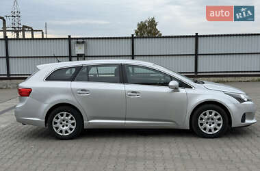 Универсал Toyota Avensis 2012 в 