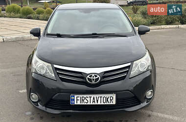 Седан Toyota Avensis 2012 в Кривому Розі