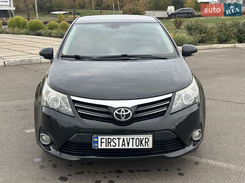 Седан Toyota Avensis 2012 в Кривому Розі фото Седан Toyota Avensis 2012 в Кривому Розі