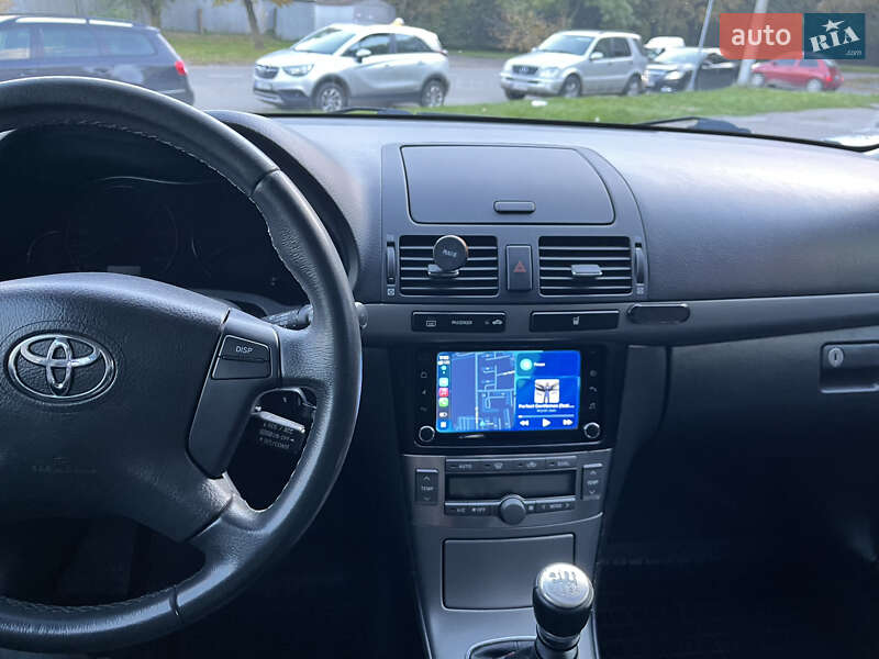 Універсал Toyota Avensis 2008 в Львові