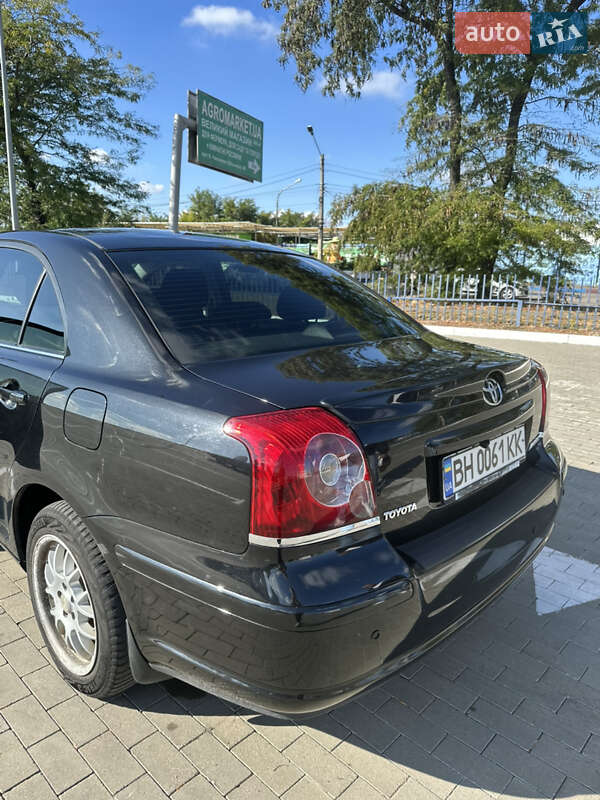 Седан Toyota Avensis 2007 в Одесі