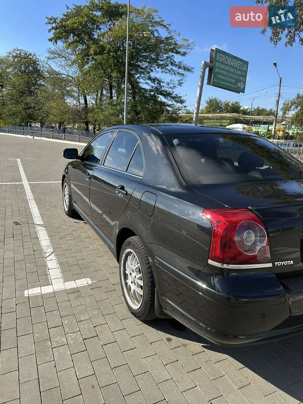Седан Toyota Avensis 2007 в Одесі