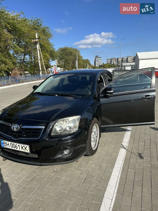Седан Toyota Avensis 2007 в Одесі