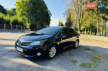 Седан Toyota Avensis 2012 в Умани