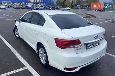 Седан Toyota Avensis 2012 в 