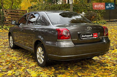 Седан Toyota Avensis 2008 в 