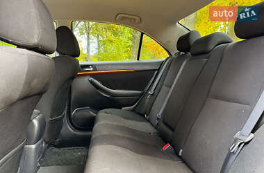 Седан Toyota Avensis 2008 в 